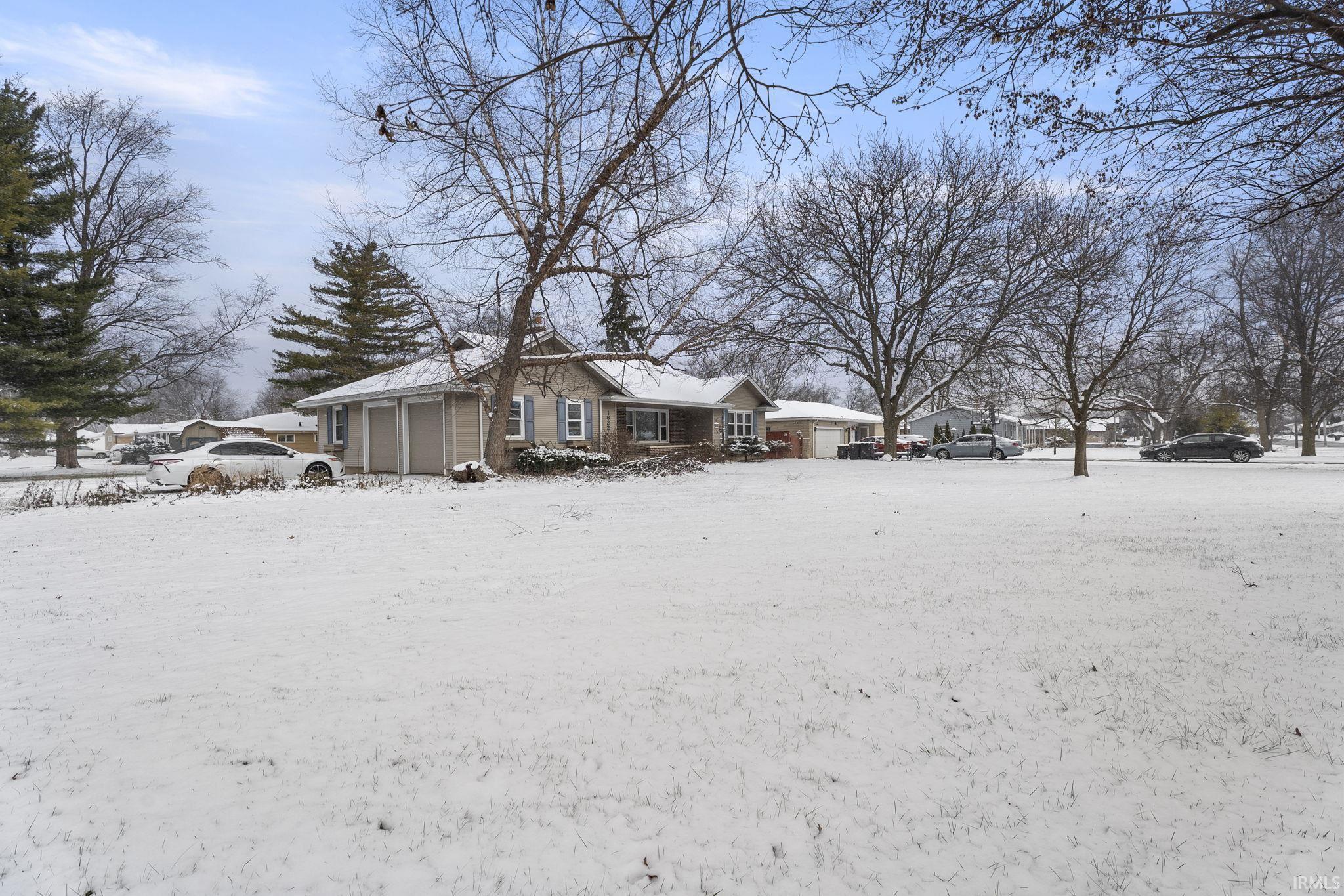 1622 Lower Huntington Road Fort Wayne, IN 46819 - Photo 5 of 27