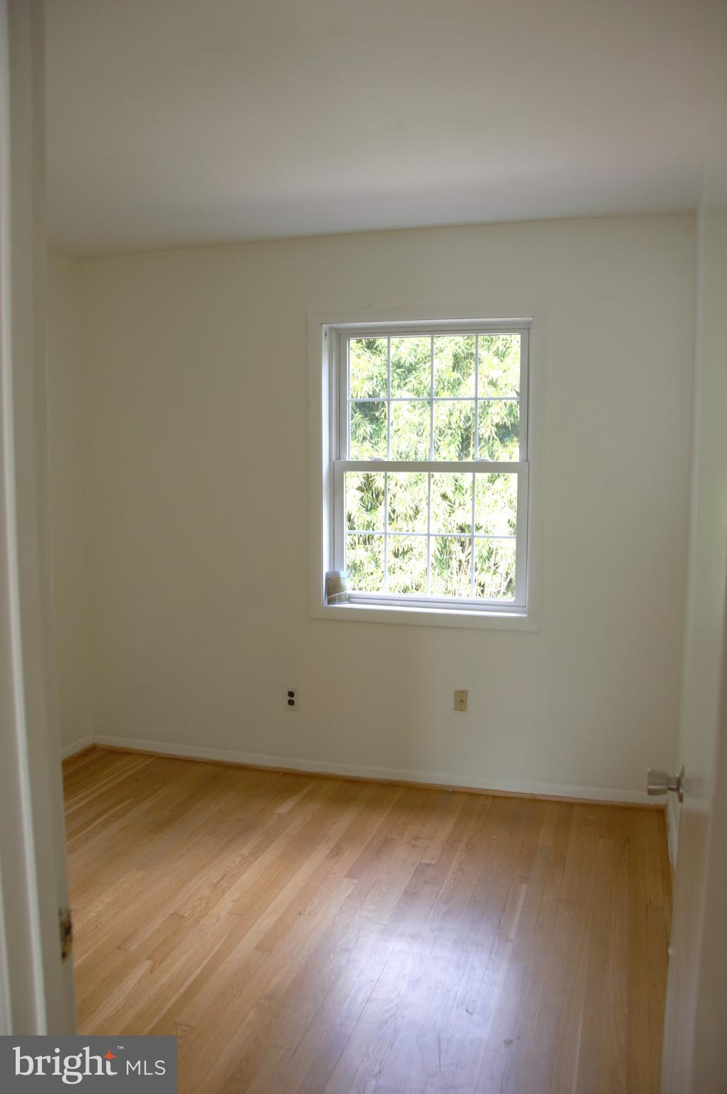 7635 Dunston Street Springfield, VA 22151 - Photo 11 of 24 Bedroom room 2