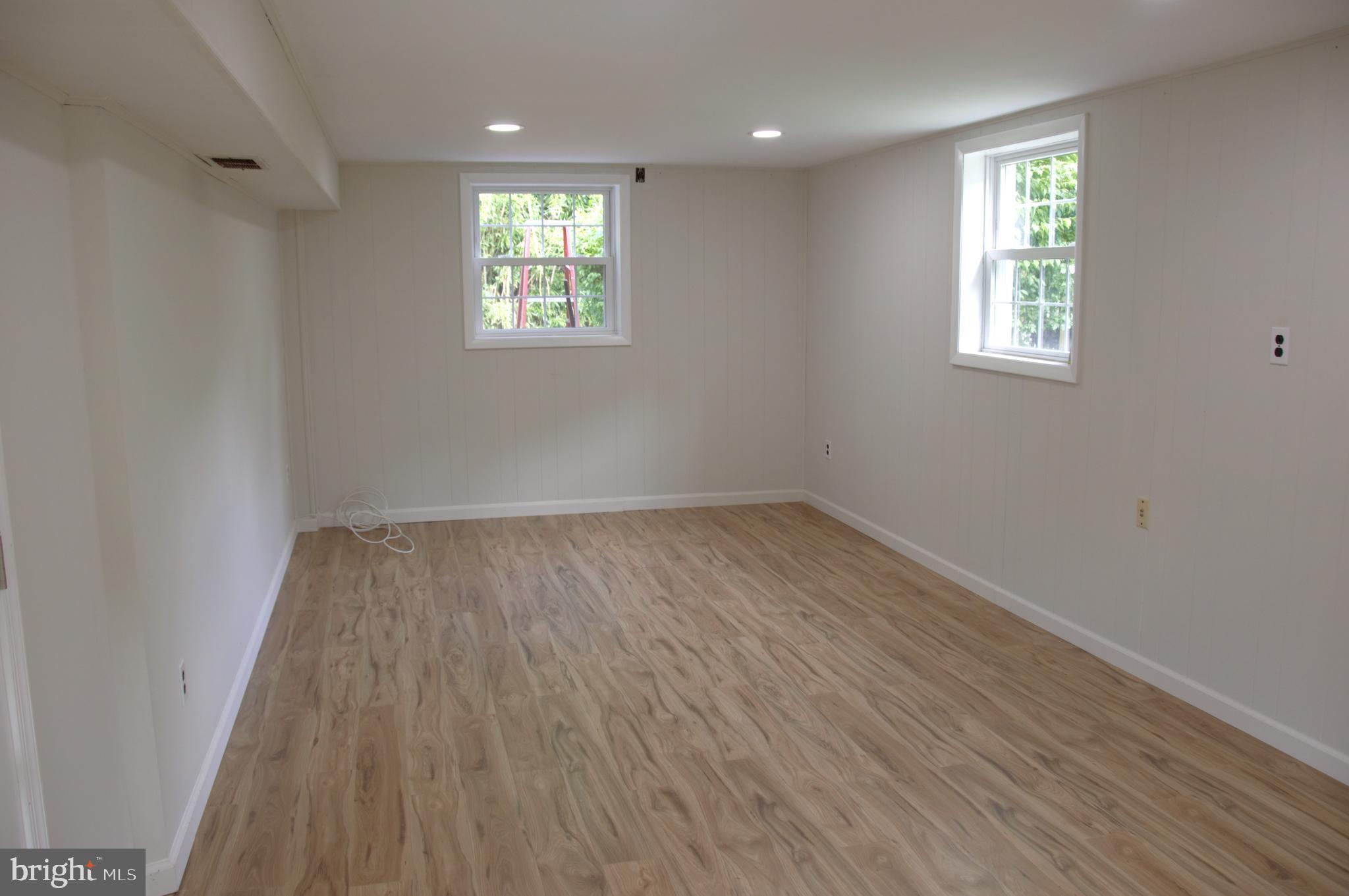 7635 Dunston Street Springfield, VA 22151 - Photo 13 of 24 Bedroom 1