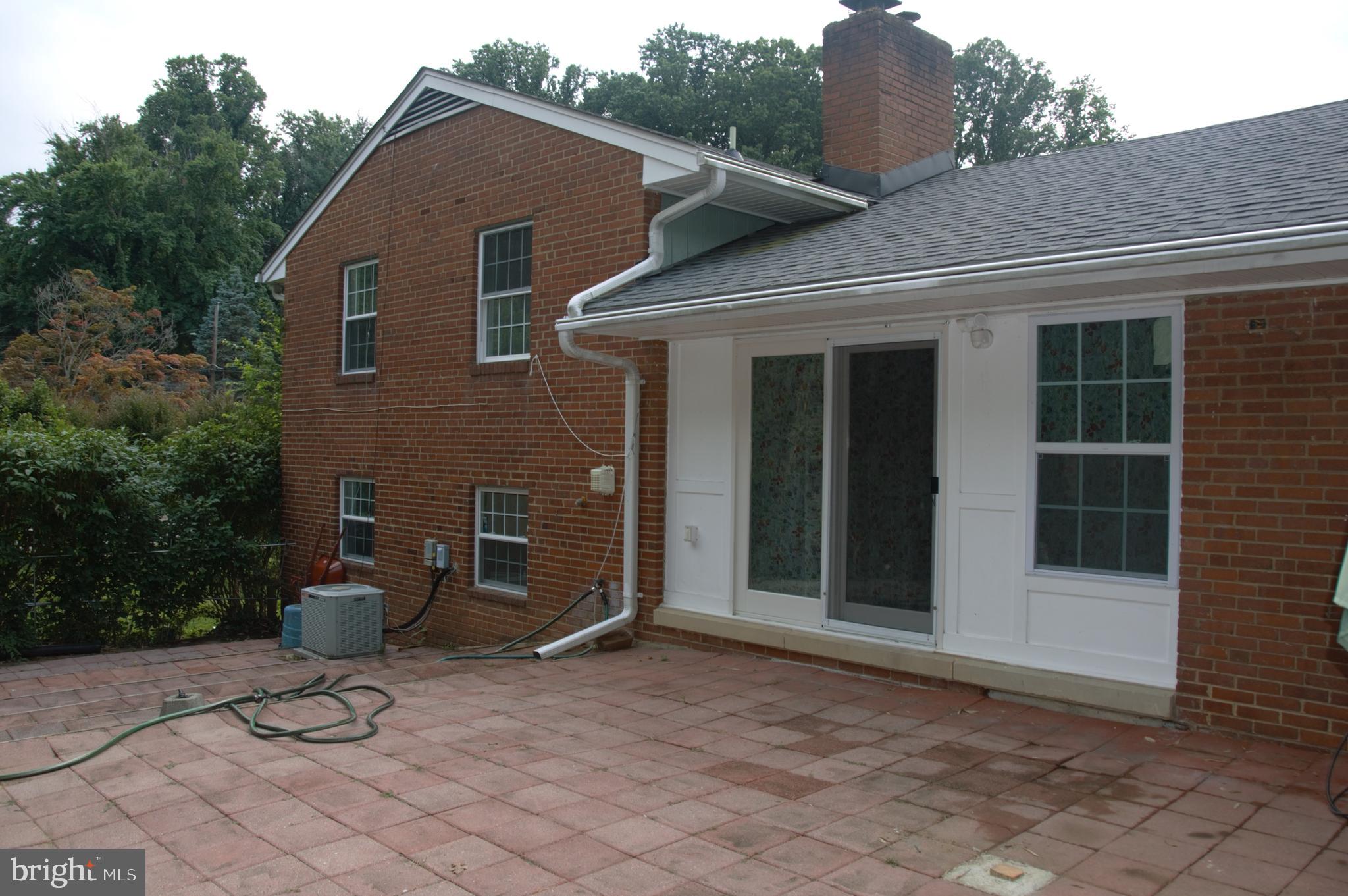 7635 Dunston Street Springfield, VA 22151 - Photo 17 of 24