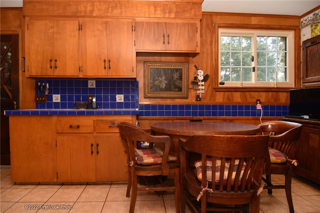 86 Peep Toad Road Scituate, RI 02857 - Photo 13 of 50