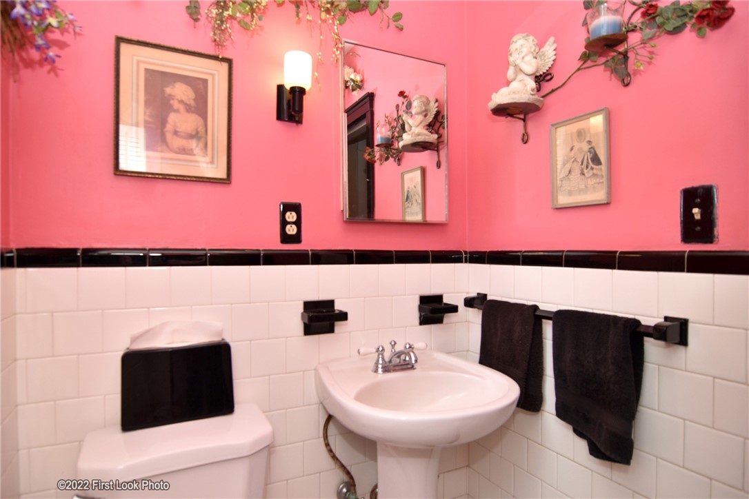 86 Peep Toad Road Scituate, RI 02857 - Photo 17 of 50