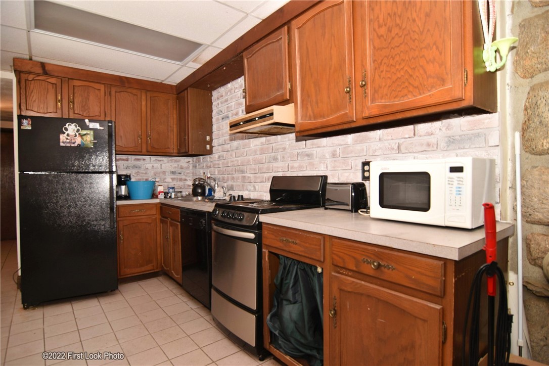 86 Peep Toad Road Scituate, RI 02857 - Photo 35 of 50