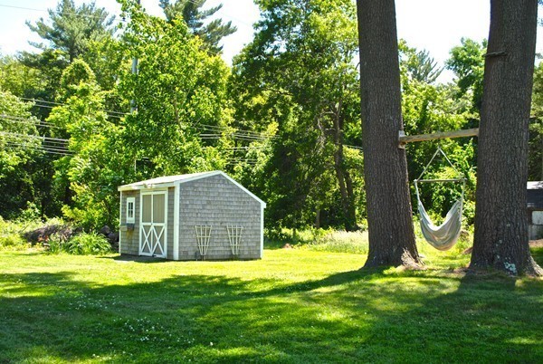 425 First Parish Road Scituate, MA 02066 - Photo 3 of 20 Gallery Image 3