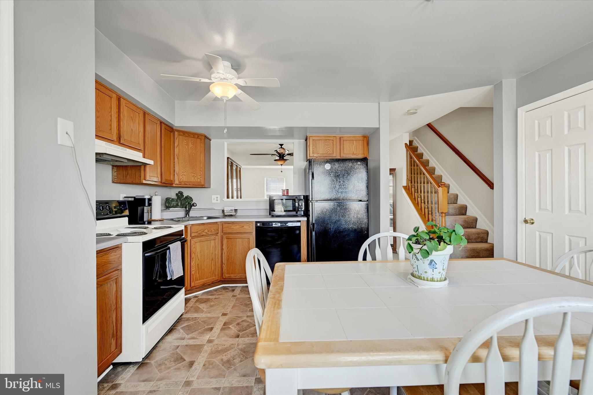 660 Hunting Fields Road Middle River, MD 21220 - Photo 7 of 38 kitchen