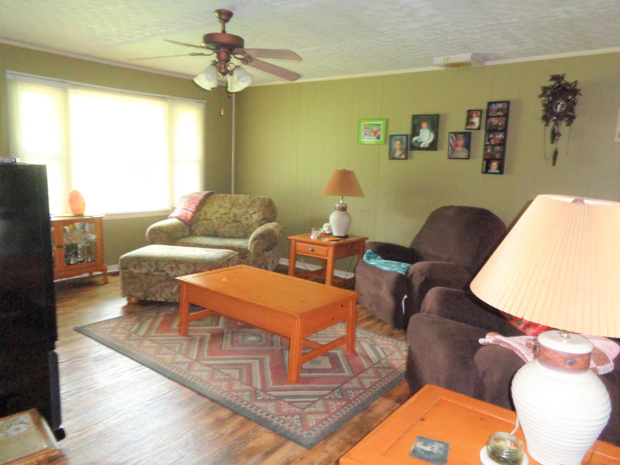 46 Gore Road Lawrenceburg, TN 38464 - Photo 4 of 30 Living Room