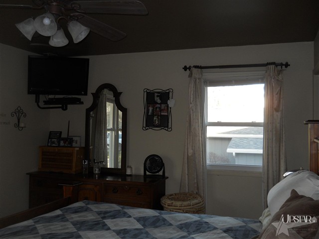 6285 West Maple Grove Road Huntington, IN 46750 - Photo 19 of 28 Gallery Image 19