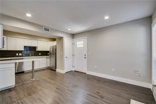 $159,000 | 935 La Posada Drive, Unit 142, Austin, TX 78752