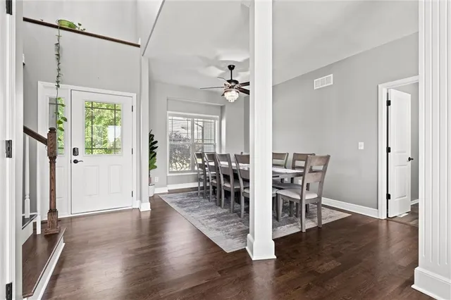 $550,000 | 514 Northeast Viewpark Drive, Lee's Summit, MO 64086