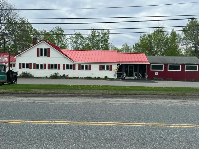 $499,000 | 224 Skowhegan Road, Fairfield, ME 04937