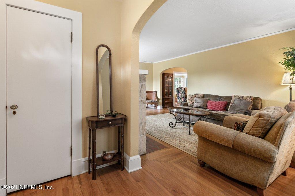 1631 Lorimier Road Jacksonville, FL 32207 - Photo 7 of 43 1631 Lorimier (8).jpg-SMALL