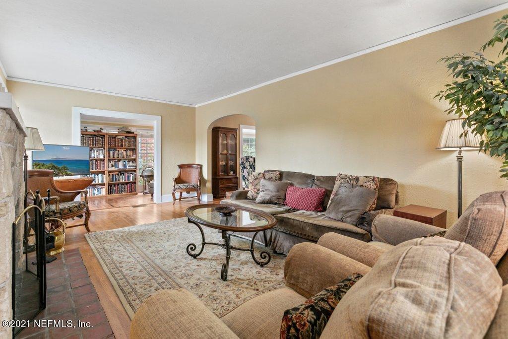 1631 Lorimier Road Jacksonville, FL 32207 - Photo 8 of 43 1631 Lorimier (9).jpg-SMALL
