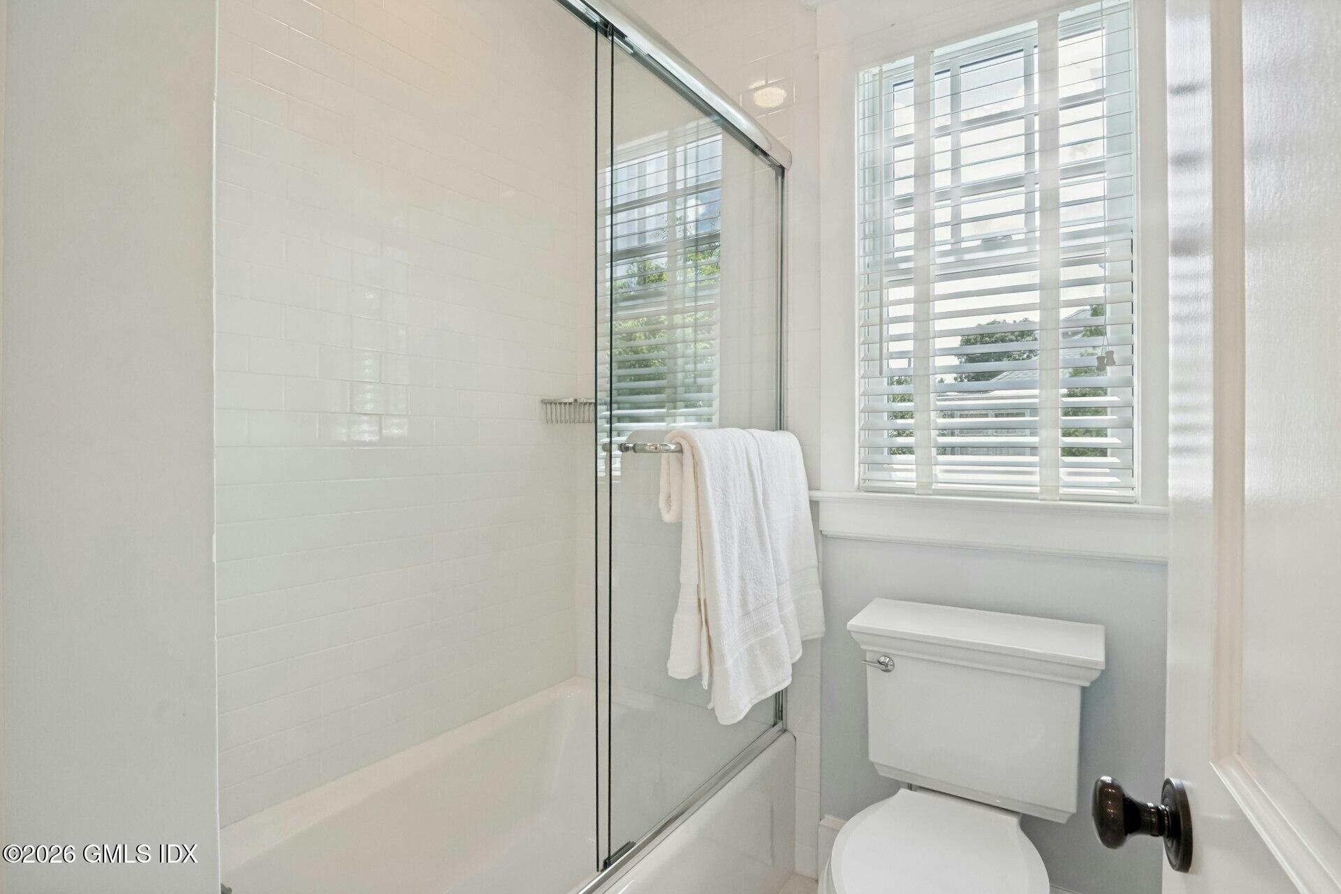 52 Chesterfield Road Stamford, CT 06902 - Photo 26 of 41 052-493708-DSC09651_14717961