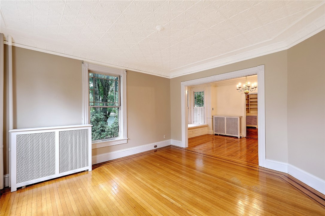 219 Great Road North Smithfield, RI 02896 - Photo 8 of 38