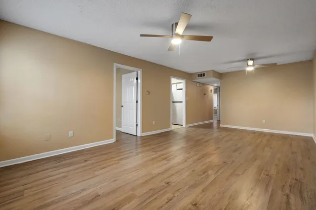 $1,300 | 1100 Greentree Court, Unit C, Tallahassee, FL 32304