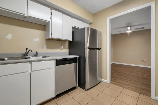 $1,300 | 1100 Greentree Court, Unit C, Tallahassee, FL 32304