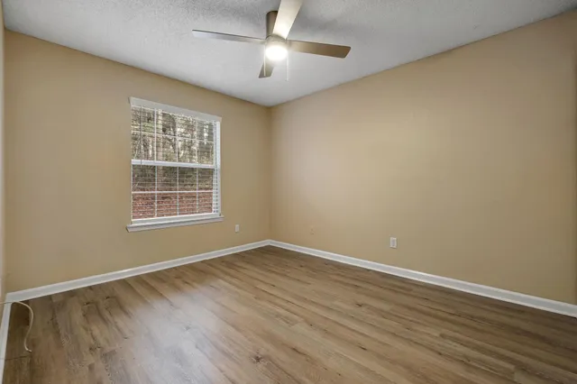 $1,300 | 1100 Greentree Court, Unit C, Tallahassee, FL 32304