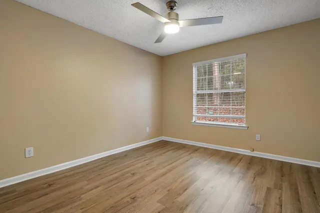 $1,300 | 1100 Greentree Court, Unit C, Tallahassee, FL 32304