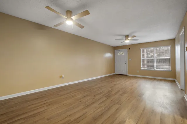 $1,300 | 1100 Greentree Court, Unit C, Tallahassee, FL 32304