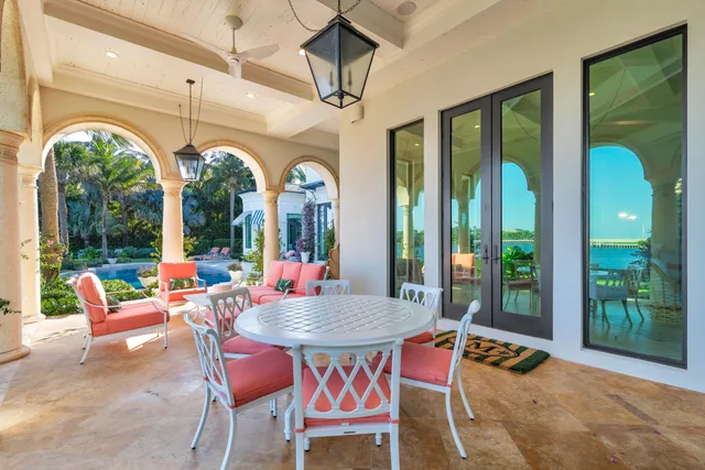 $19,500,000 | 1520 Paslay Place, Manalapan, FL 33462