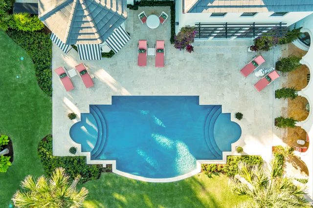 $19,500,000 | 1520 Paslay Place, Manalapan, FL 33462