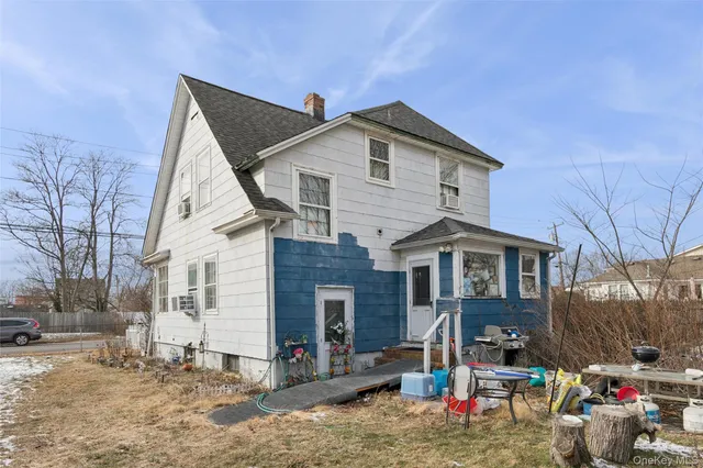 $529,990 | 73 Redmond Avenue, Bay Shore, NY 11706