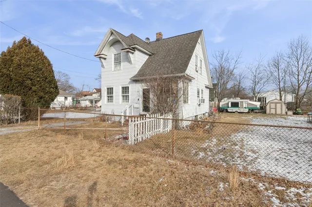 $529,990 | 73 Redmond Avenue, Bay Shore, NY 11706