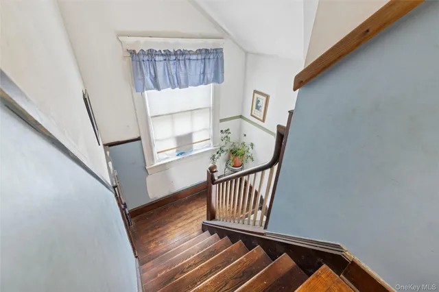 $529,990 | 73 Redmond Avenue, Bay Shore, NY 11706