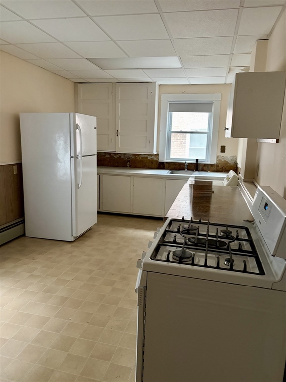 3 Chase Street Salem, MA 01970 - Photo 4 of 6