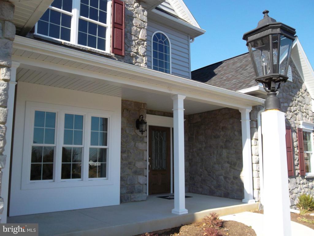 664 Jake Landis Road Lititz, PA 17543 - Photo 5 of 34