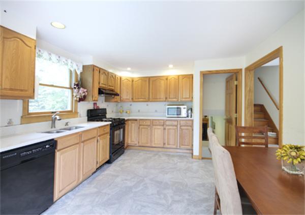 81 Wyman Road Billerica, MA 01821 - Photo 7 of 18 Gallery Image 7