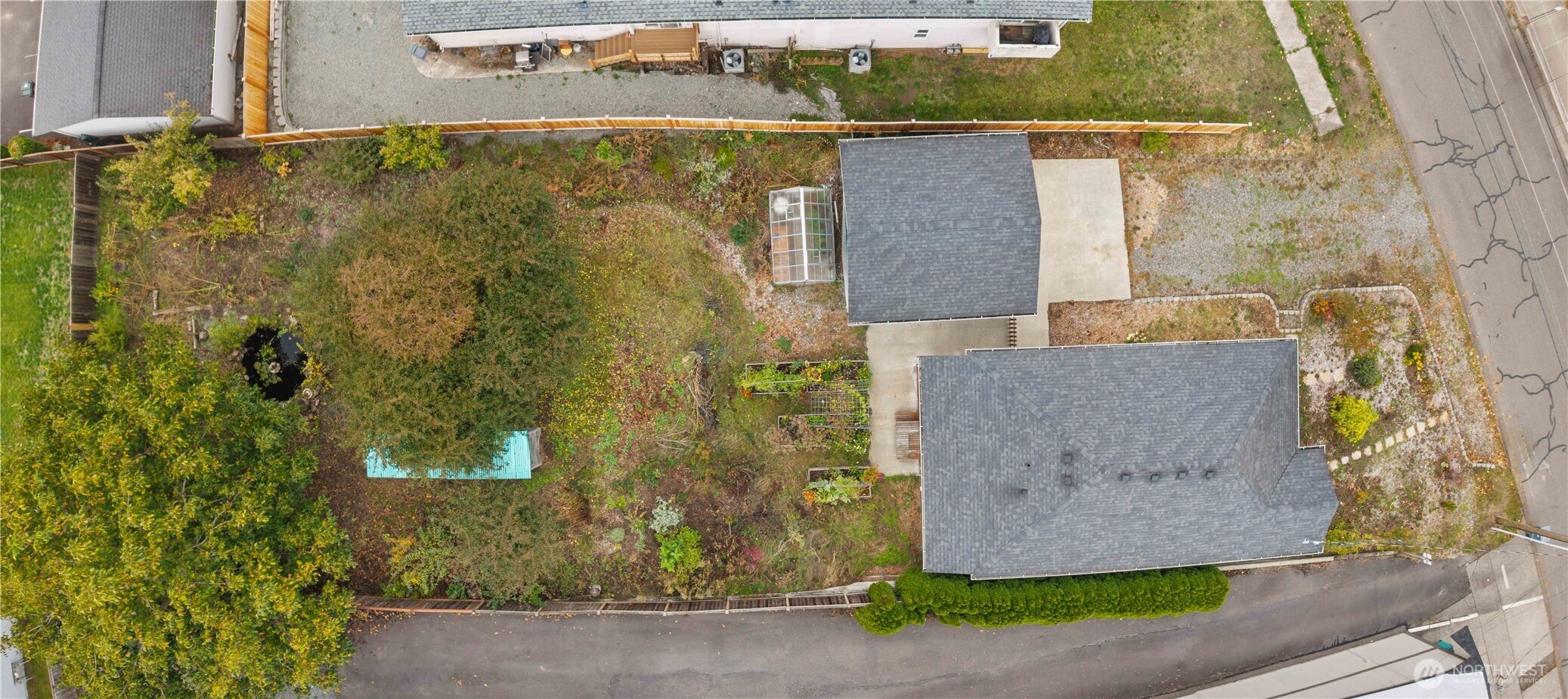 624 West Main Street Sumner, WA 98390 - Photo 27 of 34 an aerial view of a house