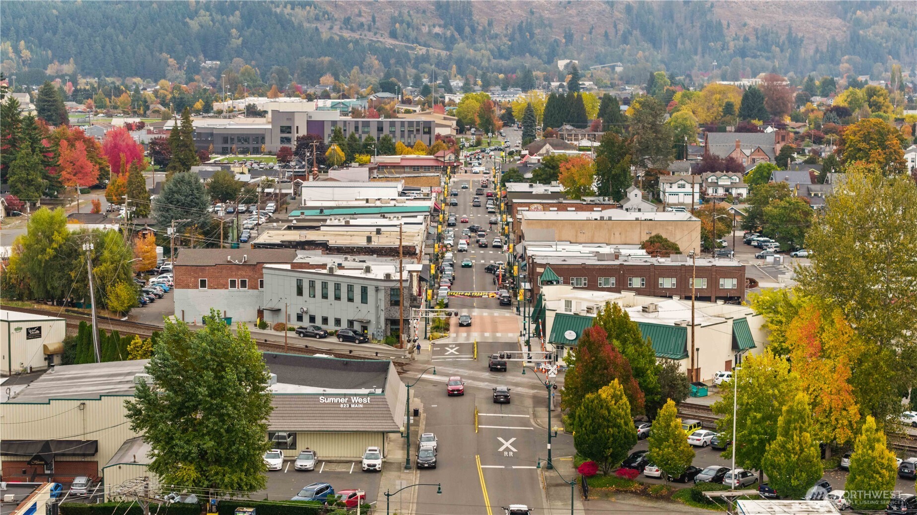 624 West Main Street Sumner, WA 98390 - Photo 33 of 34 a city view