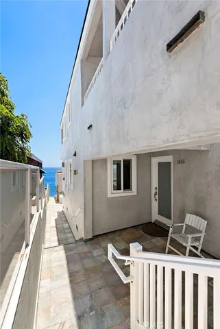 a house view with a backyard space