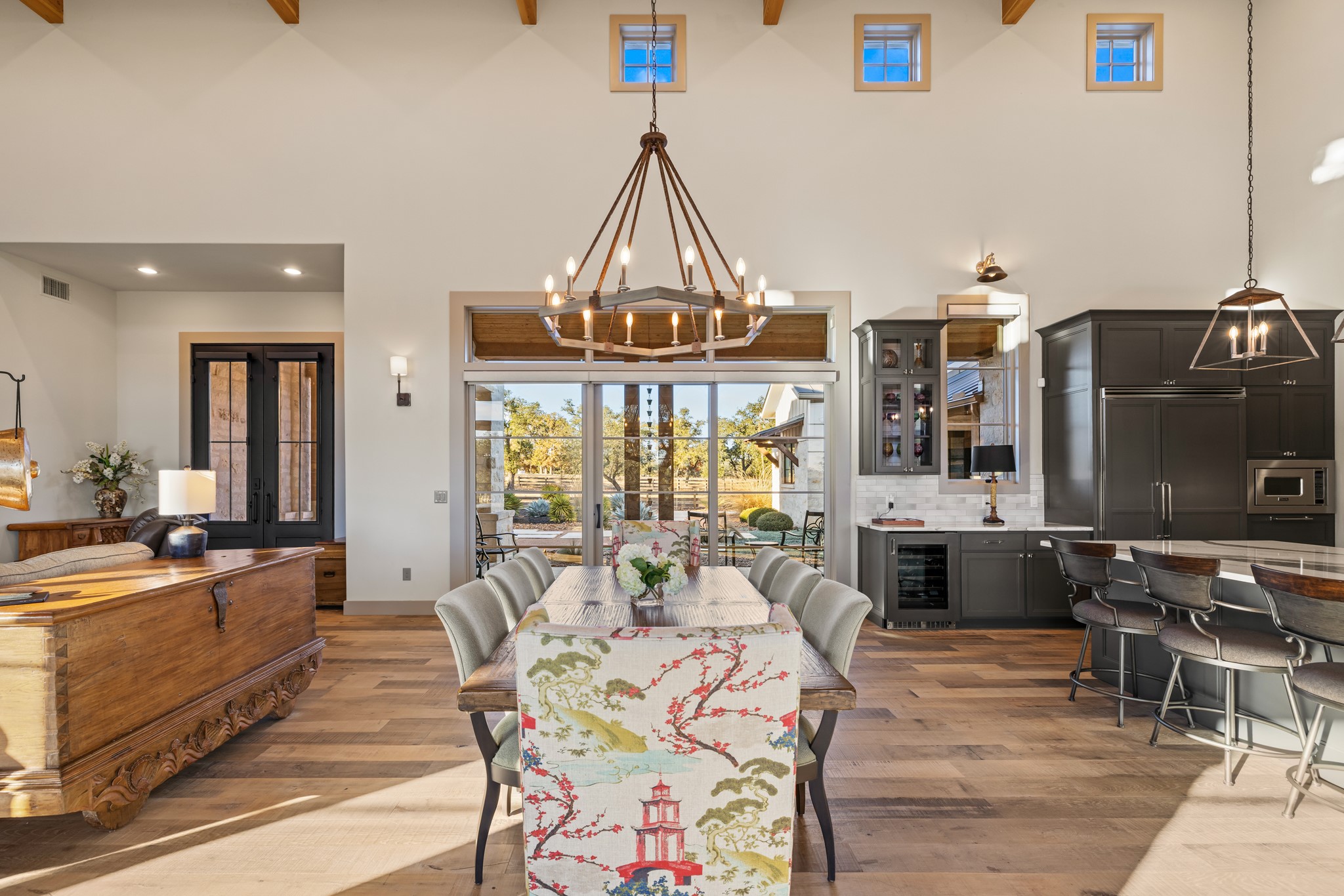 176 Inspiration Loop Fredericksburg, TX 78624 - Photo 4 of 27