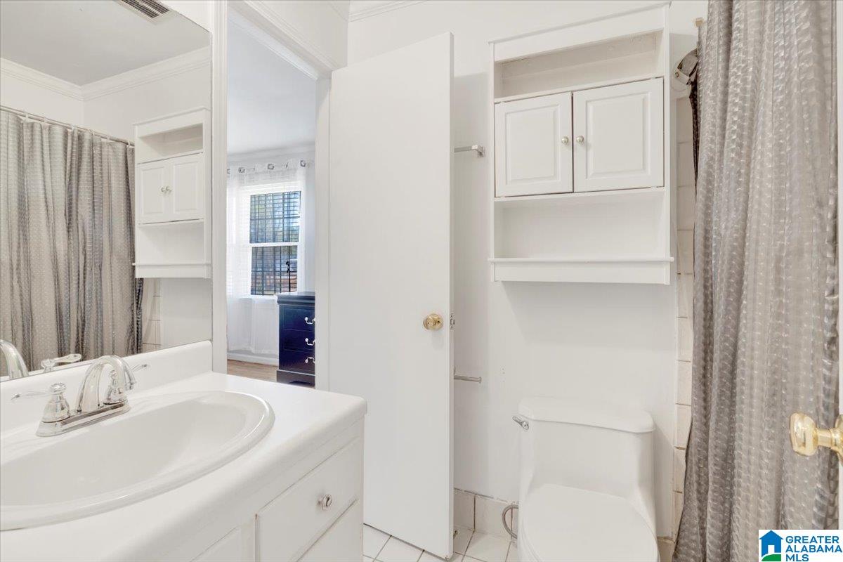 1024 Oak Grove Road Birmingham, AL 35209 - Photo 15 of 32