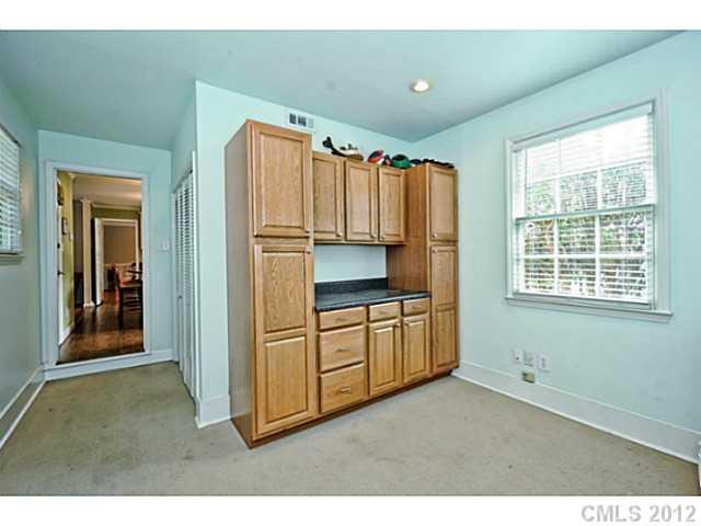 3901 Rhodes Avenue Charlotte, NC 28210 - Photo 7 of 16 Gallery Image 7