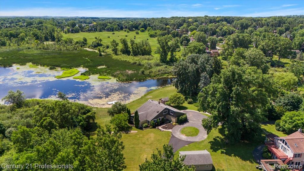 291 North Baldwin Road Clarkston, MI 48348 - Photo 13 of 68 Gallery Image 13