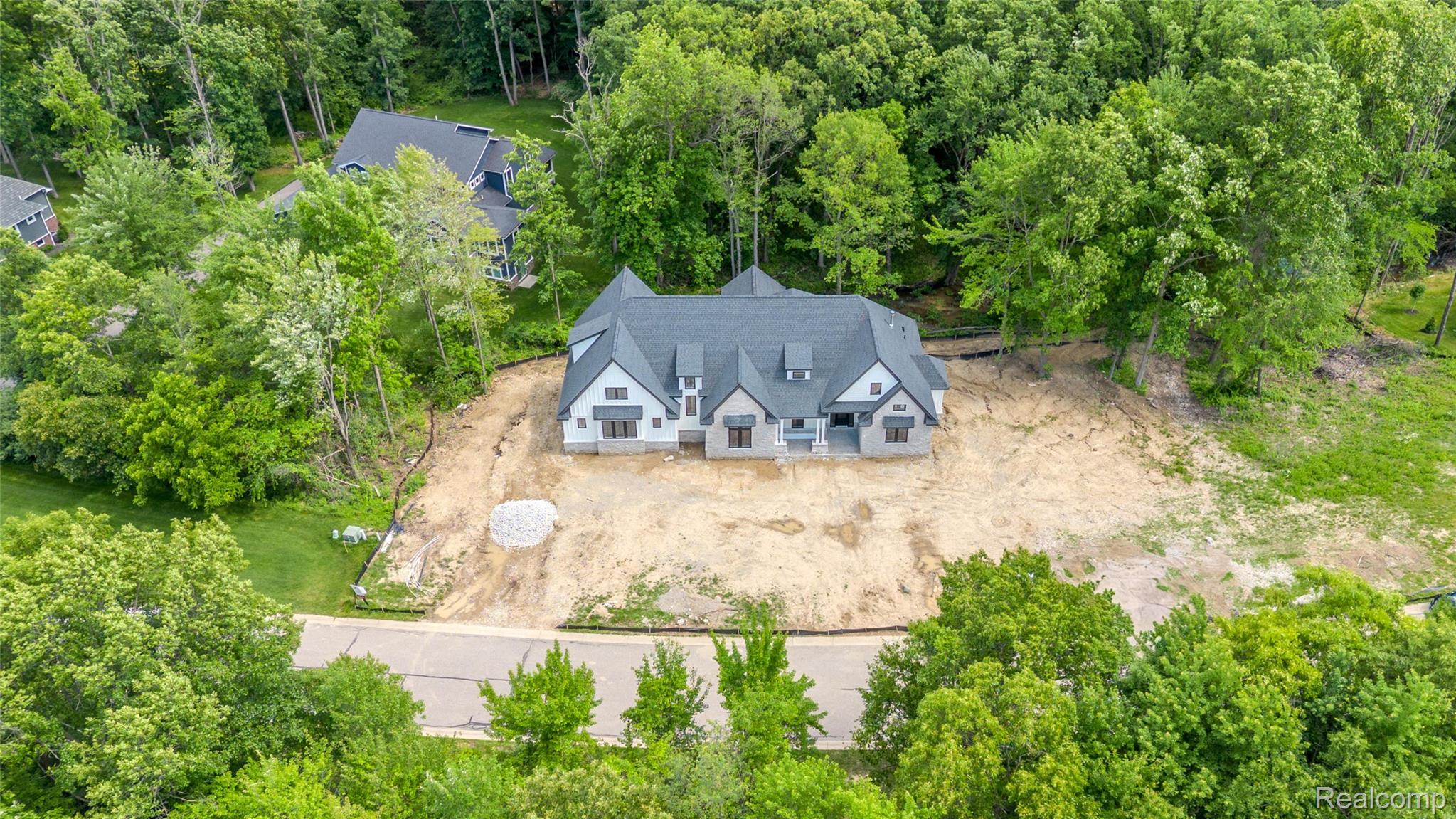 7509 Maple Ridge Drive Clarkston, MI 48346 - Photo 18 of 18 Aerial view