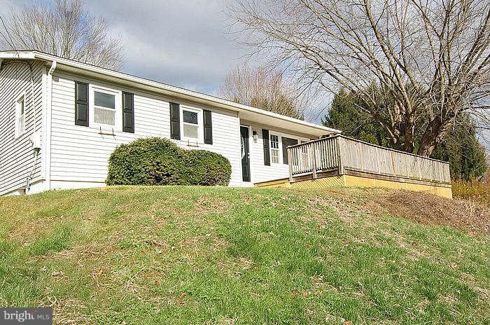 3604 Lineboro Road Manchester, MD 21102 - Photo 1 of 20 Exterior (Front)