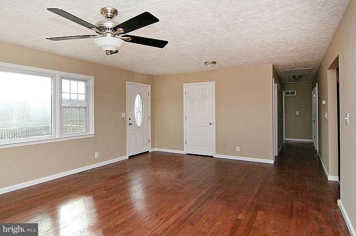 3604 Lineboro Road Manchester, MD 21102 - Photo 3 of 20 Family Room