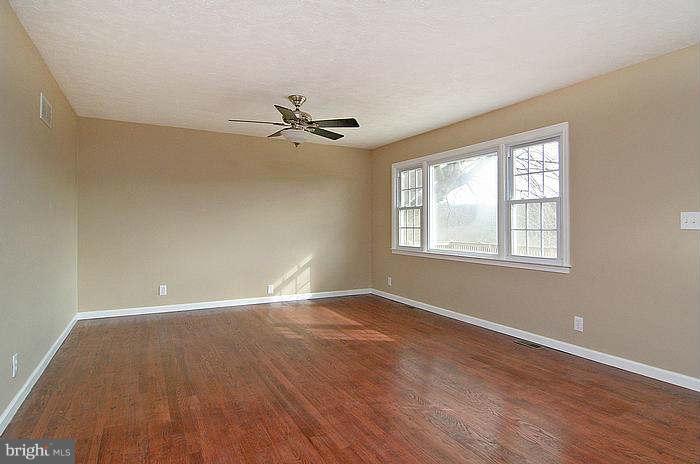 3604 Lineboro Road Manchester, MD 21102 - Photo 8 of 20 Family Room offering great views