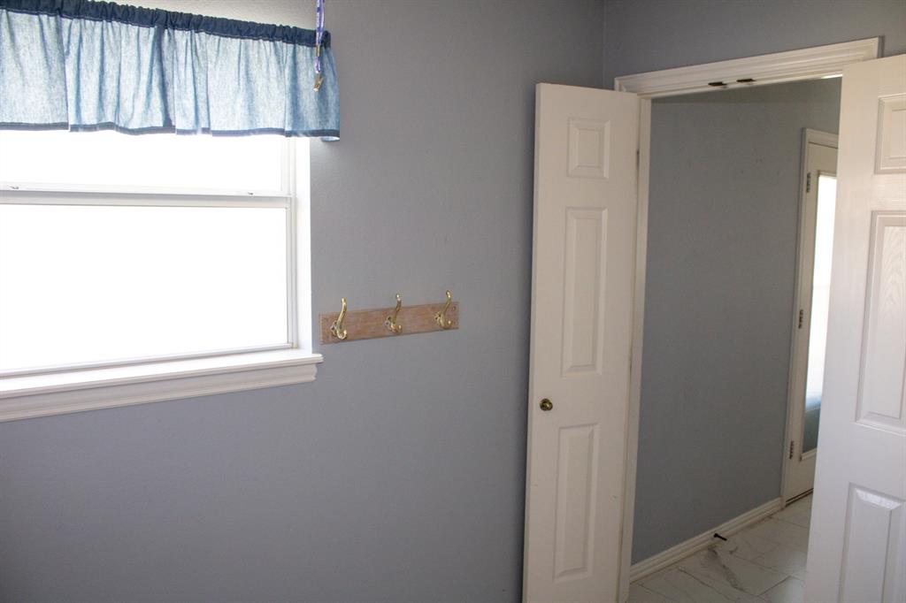 611 Gladness, Unit A Rhome, TX 76078 - Photo 26 of 40