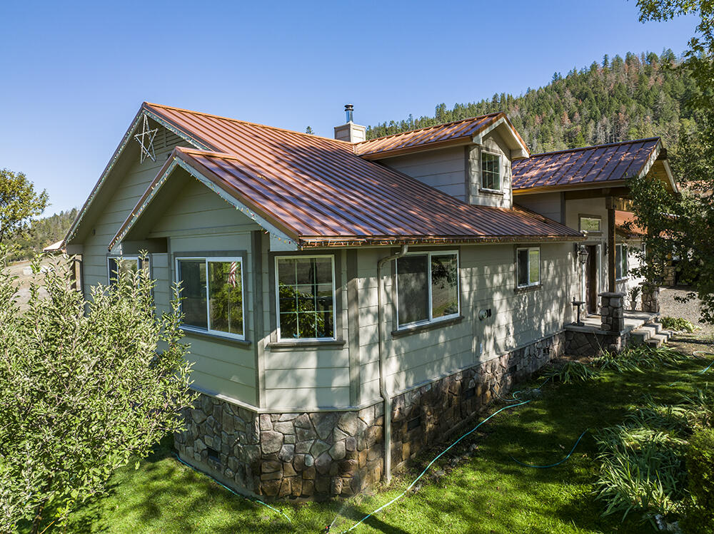 165 Hogan Road Jacksonville, OR 97530 - Photo 6 of 56 6