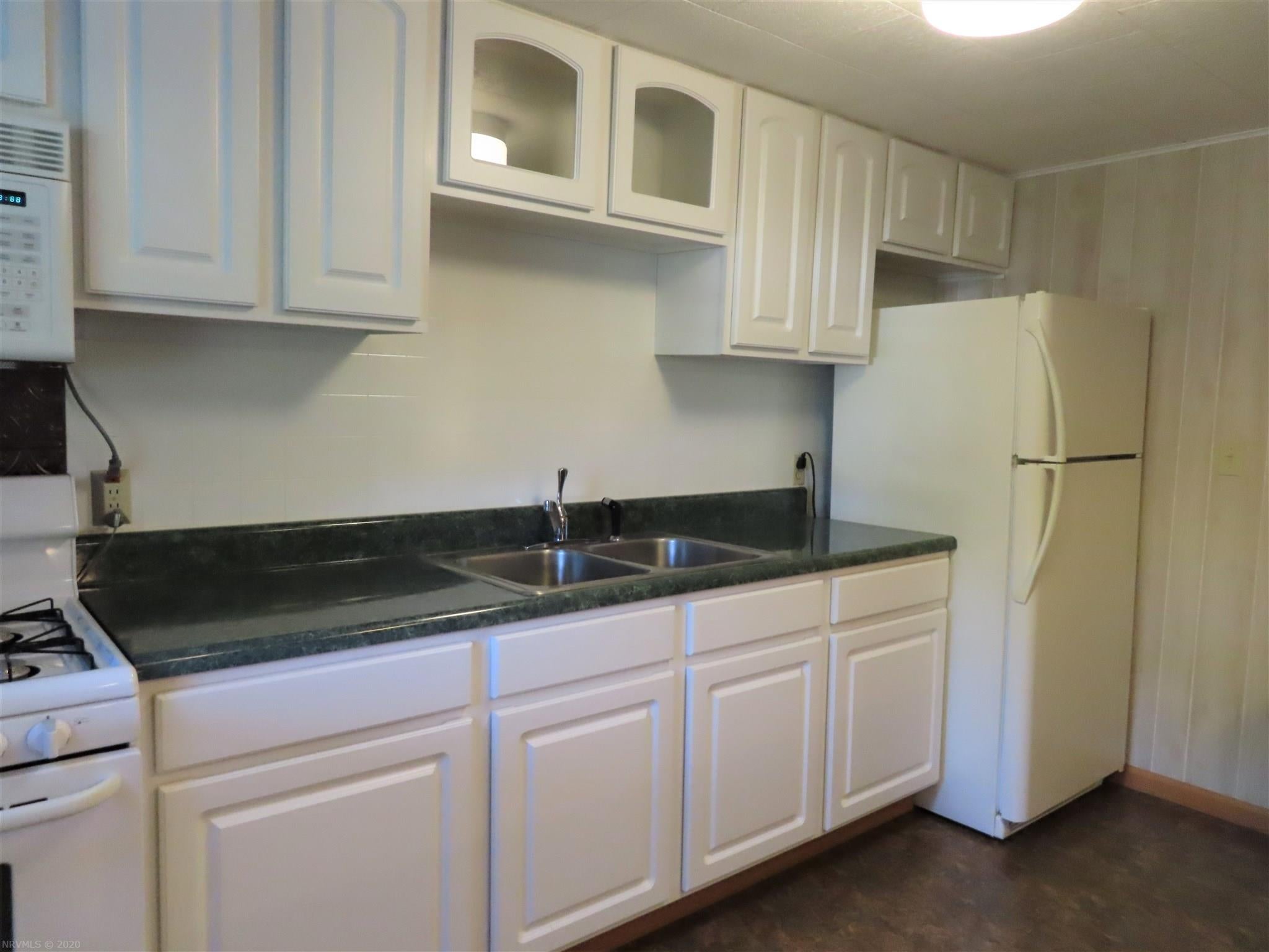 5607 Roanoke Road Shawsville, VA 24162 - Photo 10 of 38 Gallery Image 10