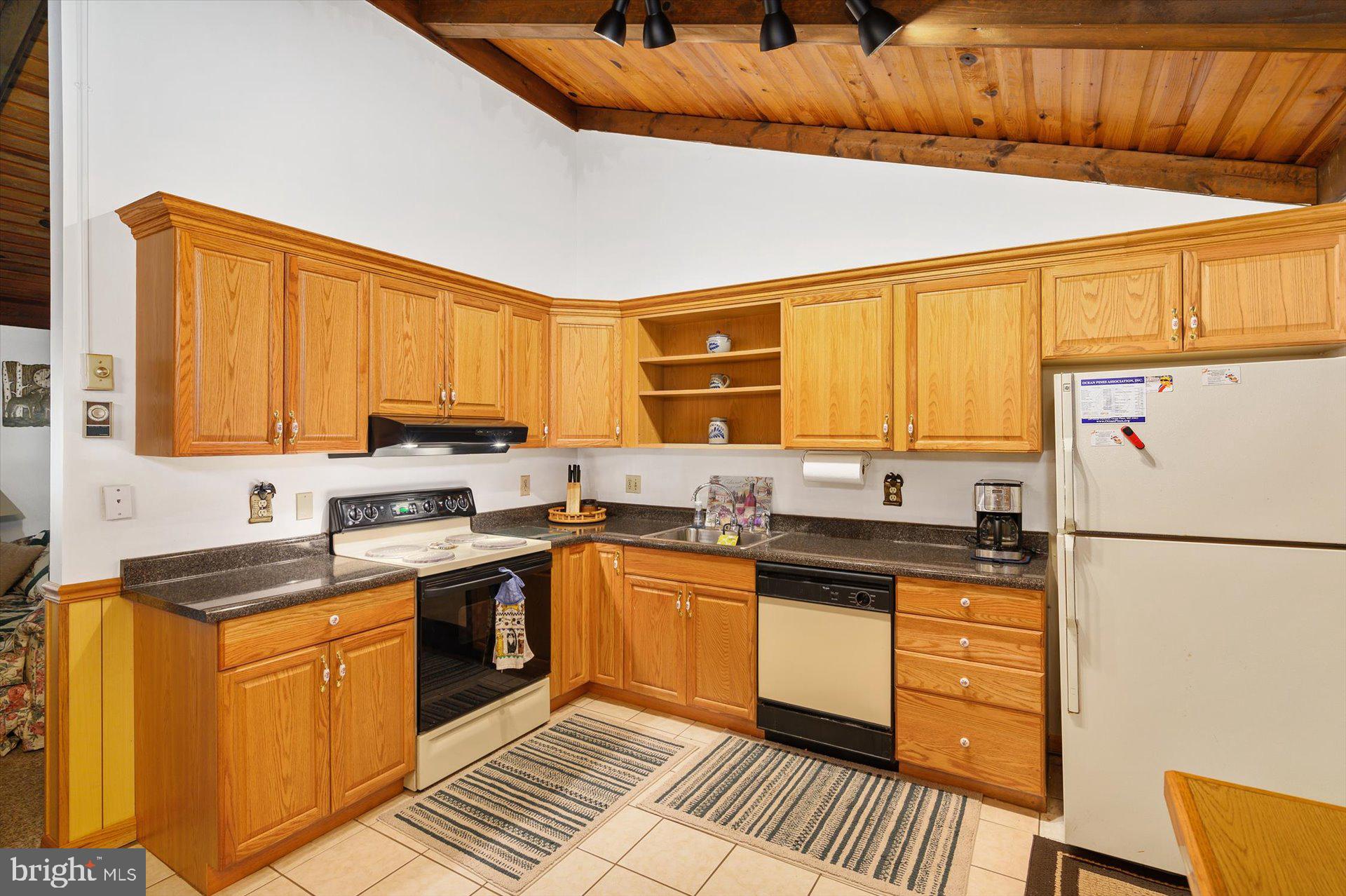 37 Seabreeze Road Berlin, MD 21811 - Photo 8 of 25 Kitchen