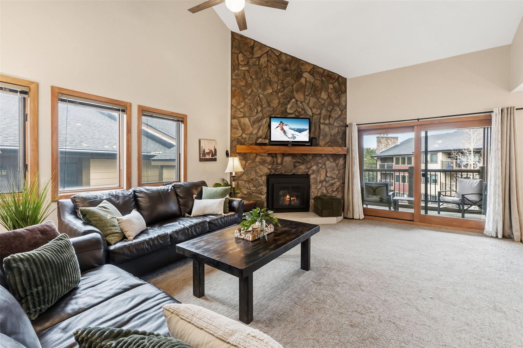 325 Four Oclock Road, Unit C301 Breckenridge, CO 80424 - Photo 3 of 26 Gallery Image 3
