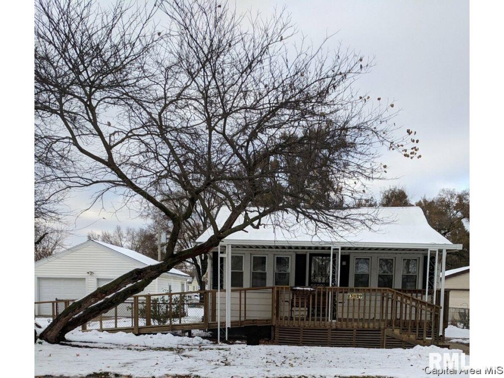 2329 East Reservoir Street Springfield, IL 62702 - Photo 1 of 27 Gallery Image 1