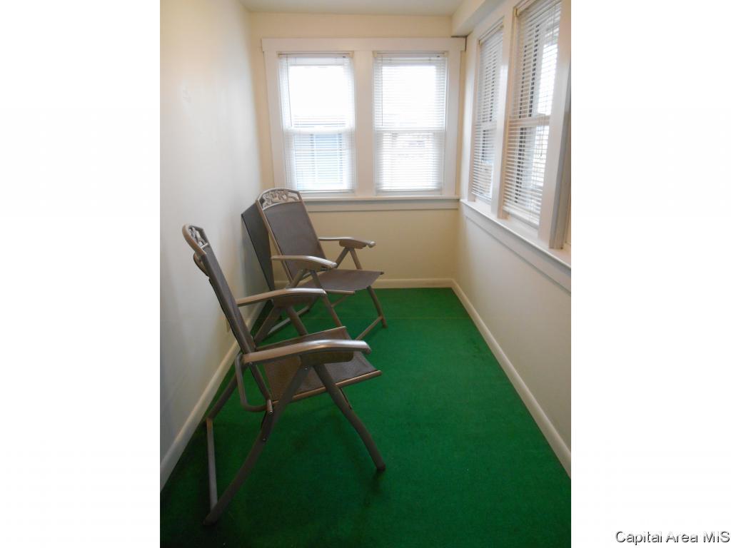 2329 East Reservoir Street Springfield, IL 62702 - Photo 2 of 27 Gallery Image 2