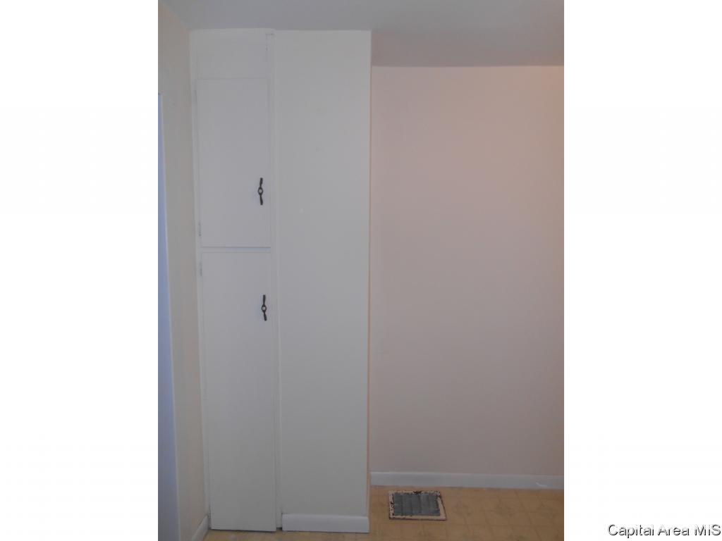 2329 East Reservoir Street Springfield, IL 62702 - Photo 15 of 27 Gallery Image 15